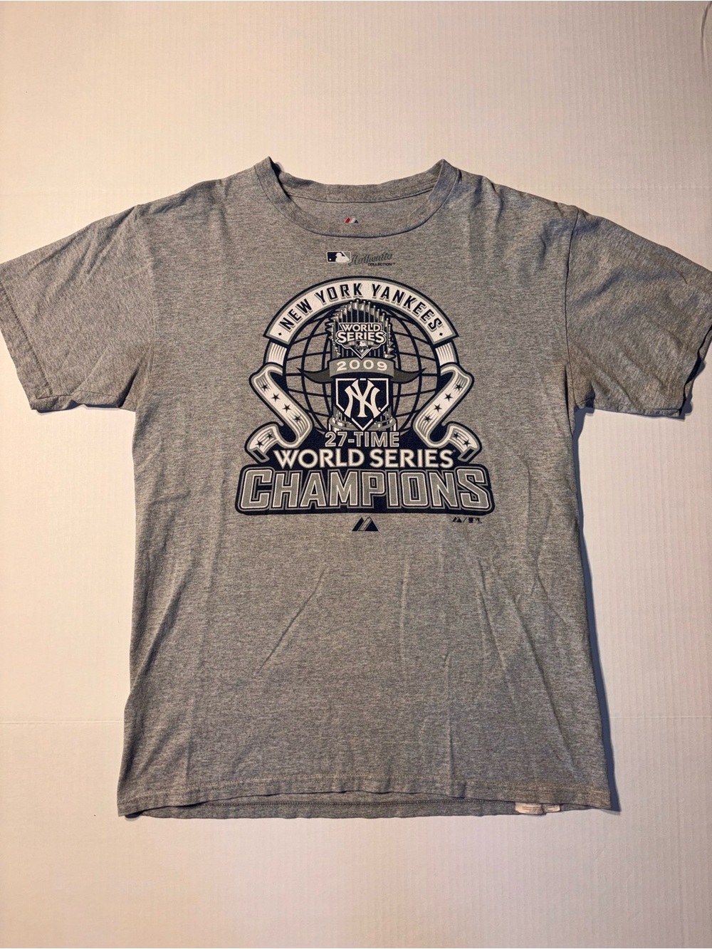 Vtg Majestic New York Yankees 2009 MLB Baseball World Series Champions T-shirt M